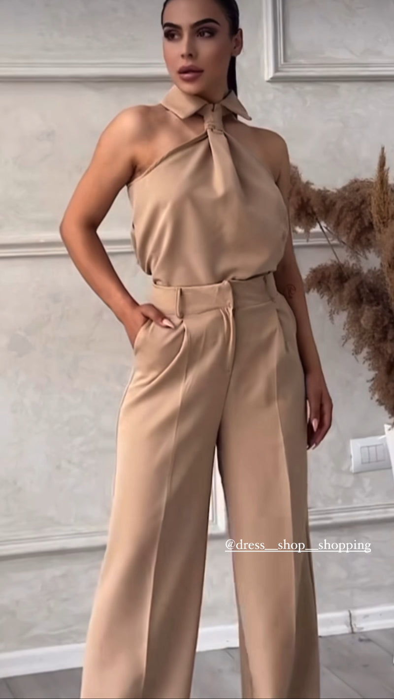 Jumpsuit colletto con nodo  gravata